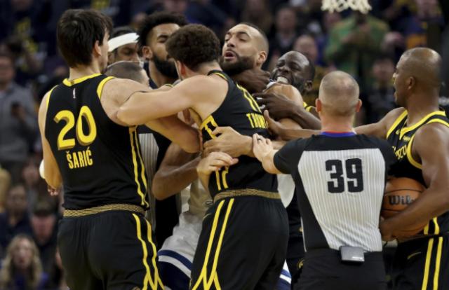 NBA第一恶汉？追梦生涯5次禁赛：锁喉袭裆拳打队友